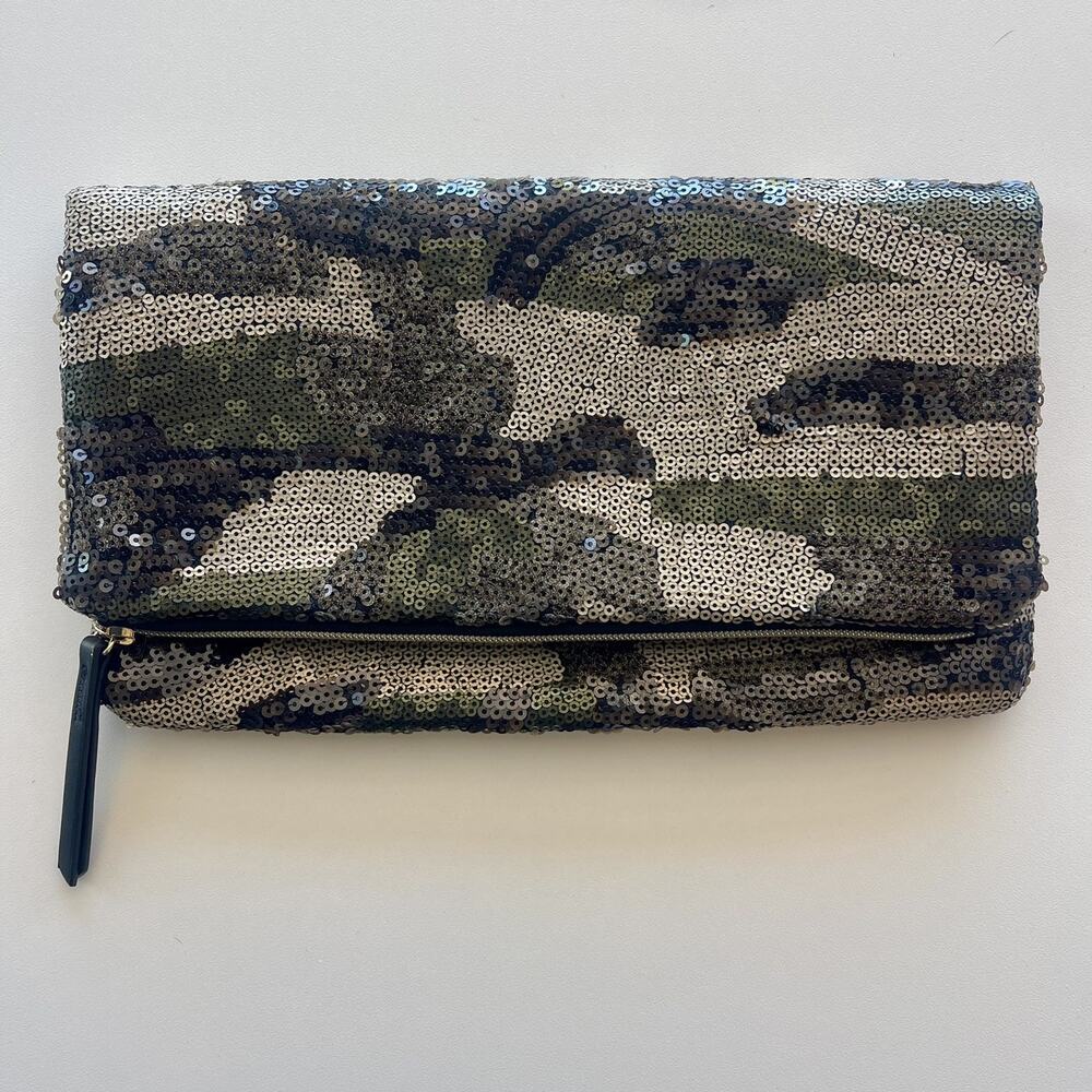 Stella & Dot - Green & Gold Sequin Army Camouflage Design Zip Clutch Purse NWOT
